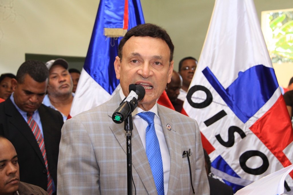 Ing. Miguel Pimentel Kareh habla en Club Villa Bisono en navarrete OISOE